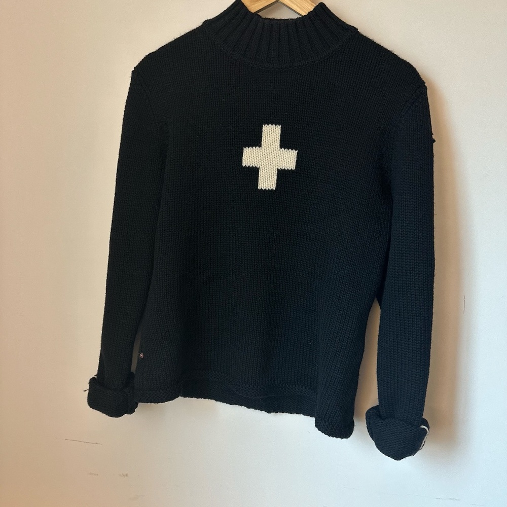 100% Merino Wool Victorinox Ski Sweater Swiss Cross, Size Large
